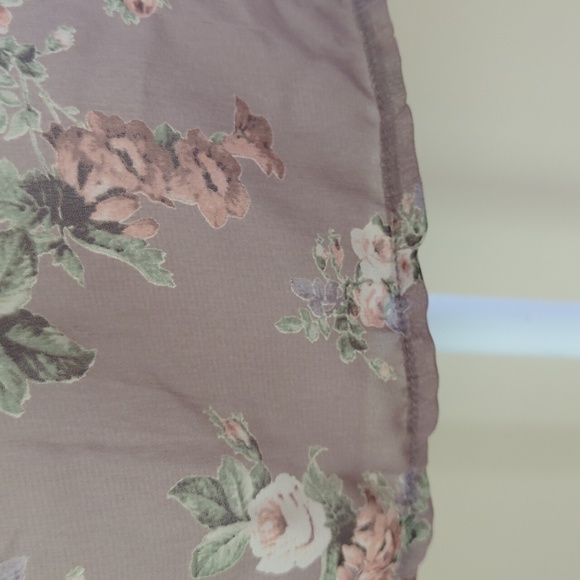 Charlotte Russe Floral Sheer Lace Crochet Feminine Blouse LARGE Purple Ivory - Picture 5 of 16